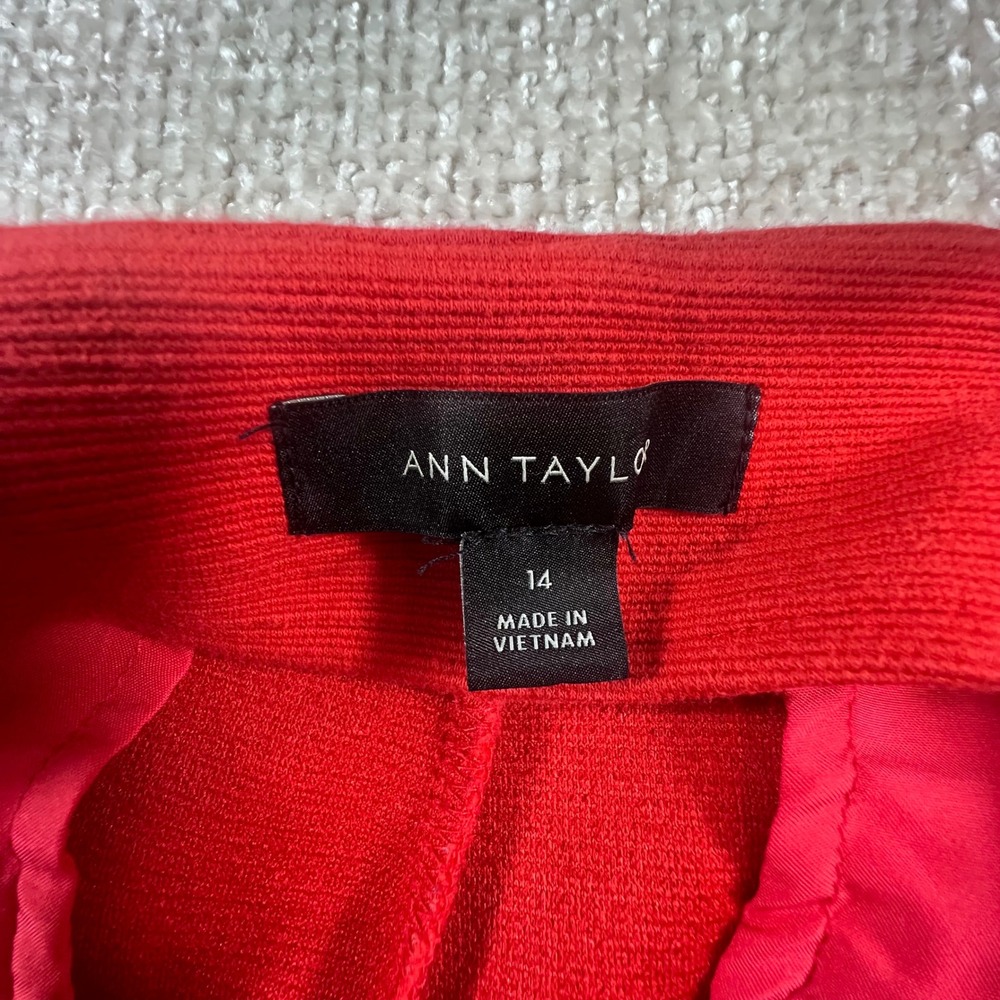 Ann Taylor Red High Waisted Flare Crop Trousers with Ankle Buttons Pintuck Seams - Picture 8 of 9